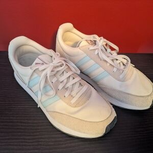 Adidas Women's Cream and Light Blue Sneakers